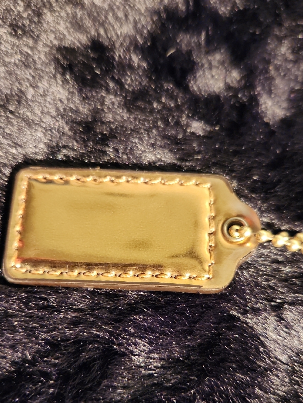 Coach Gold Hang Tag With Unbranded Cherry Keychain - Picture 5 of 6